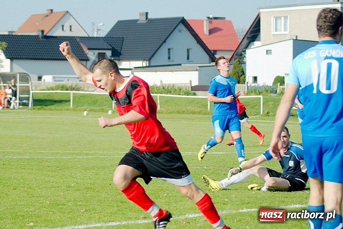 Zdjęcie w galerii na portalu naszraciborz.pl: A klasa: Udana pogoń Studziennej. Gamów na kolanach wiadomości z regionu
