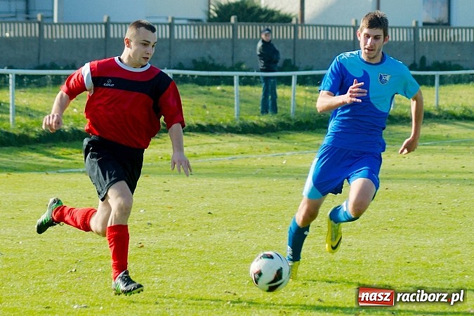 Zdjęcie w galerii na portalu naszraciborz.pl: A klasa: Udana pogoń Studziennej. Gamów na kolanach wiadomości z regionu