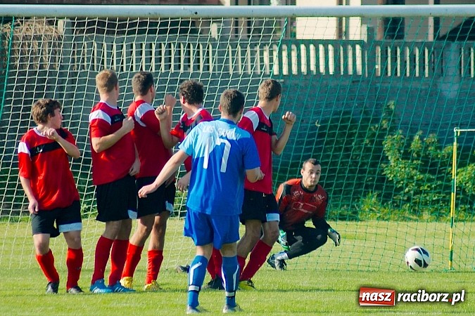 Zdjęcie w galerii na portalu naszraciborz.pl: A klasa: Udana pogoń Studziennej. Gamów na kolanach wiadomości z regionu