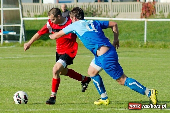 Zdjęcie w galerii na portalu naszraciborz.pl: A klasa: Udana pogoń Studziennej. Gamów na kolanach wiadomości z regionu