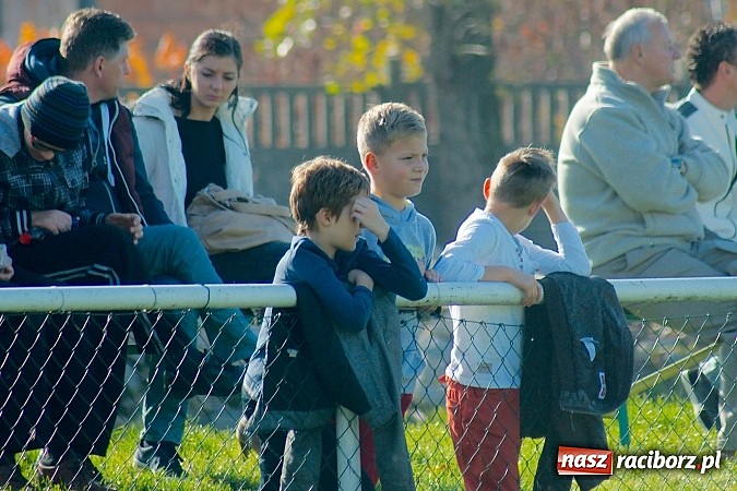 Zdjęcie w galerii na portalu naszraciborz.pl: A klasa: Udana pogoń Studziennej. Gamów na kolanach wiadomości z regionu