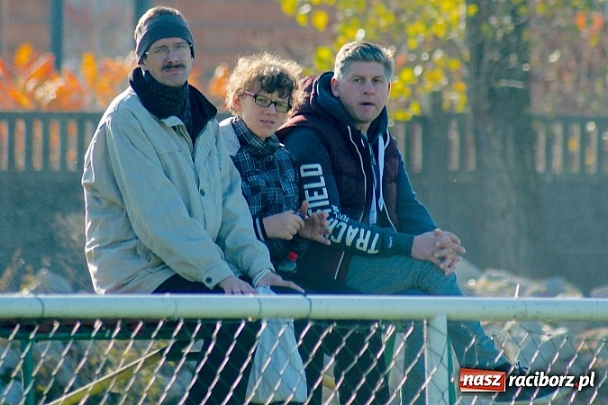 Zdjęcie w galerii na portalu naszraciborz.pl: A klasa: Udana pogoń Studziennej. Gamów na kolanach wiadomości z regionu