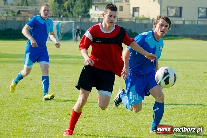 Zdjęcie w galerii na portalu naszraciborz.pl: A klasa: Udana pogoń Studziennej. Gamów na kolanach wiadomości z regionu