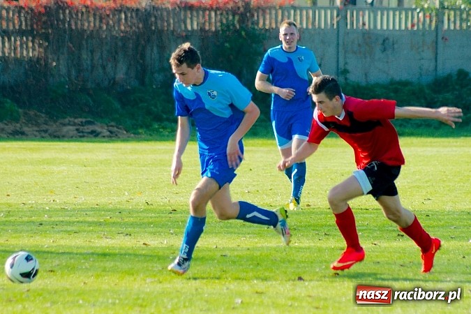 Zdjęcie w galerii na portalu naszraciborz.pl: A klasa: Udana pogoń Studziennej. Gamów na kolanach wiadomości z regionu