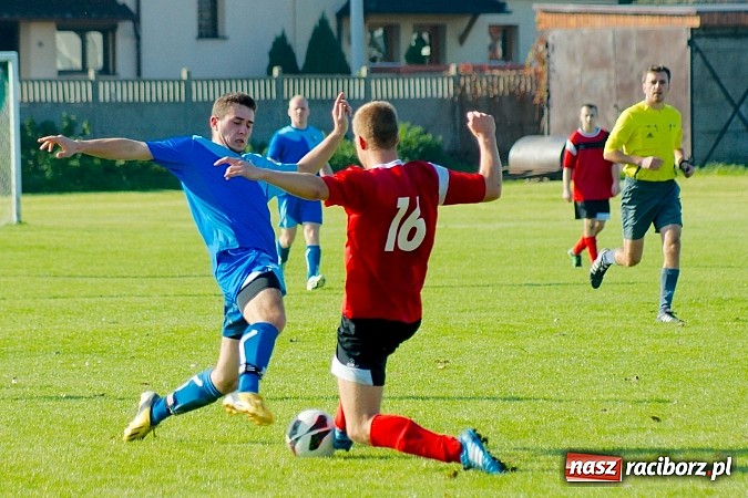 Zdjęcie w galerii na portalu naszraciborz.pl: A klasa: Udana pogoń Studziennej. Gamów na kolanach wiadomości z regionu