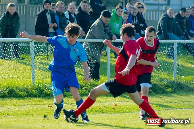 Zdjęcie w galerii na portalu naszraciborz.pl: A klasa: Udana pogoń Studziennej. Gamów na kolanach wiadomości z regionu