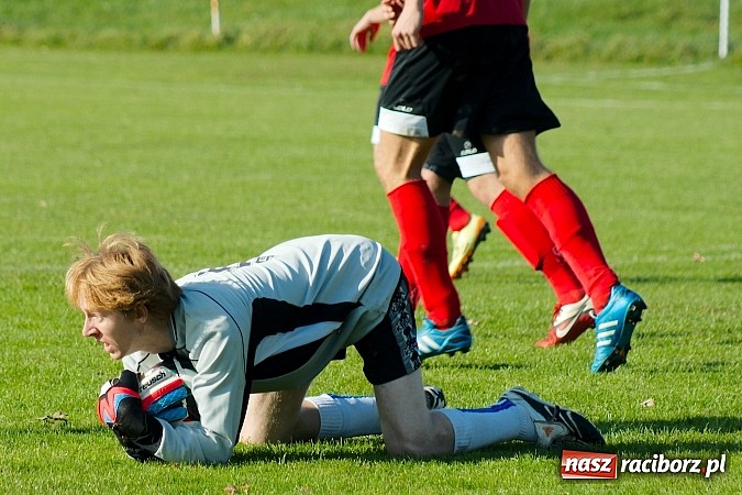 Zdjęcie w galerii na portalu naszraciborz.pl: A klasa: Udana pogoń Studziennej. Gamów na kolanach wiadomości z regionu