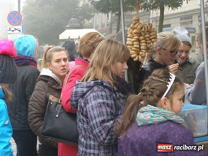 Zdjęcie w galerii na portalu naszraciborz.pl: Z nami tw&oacute;rczo płynie czas - wycieczka do Krakowa wiadomości z regionu