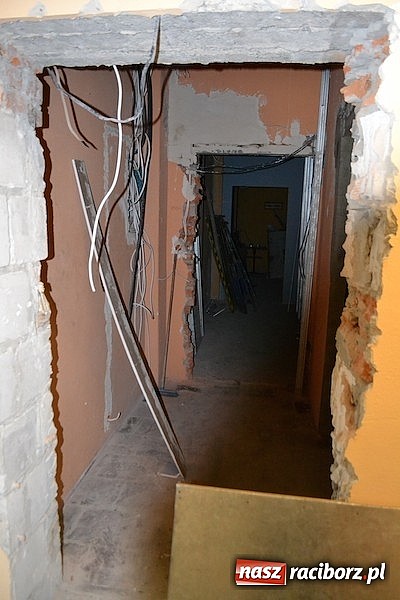 Zdjęcie w galerii na portalu naszraciborz.pl: Remont MOKSiR w Kuźni Raciborskiej dobiega końca     wiadomości z regionu