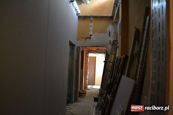 Zdjęcie w galerii na portalu naszraciborz.pl: Remont MOKSiR w Kuźni Raciborskiej dobiega końca     wiadomości z regionu