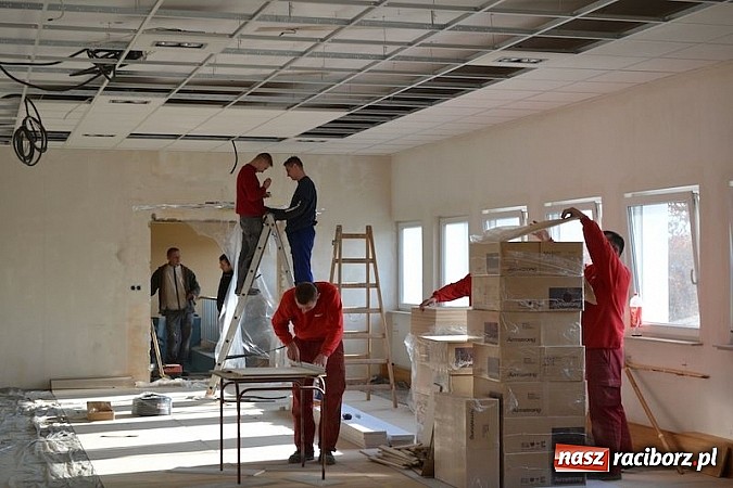 Zdjęcie w galerii na portalu naszraciborz.pl: Remont MOKSiR w Kuźni Raciborskiej dobiega końca     wiadomości z regionu