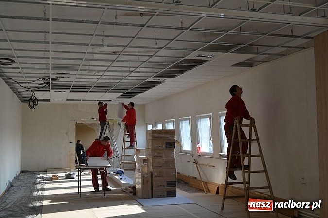 Zdjęcie w galerii na portalu naszraciborz.pl: Remont MOKSiR w Kuźni Raciborskiej dobiega końca     wiadomości z regionu