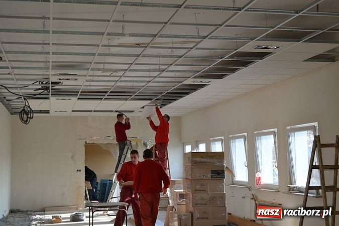 Zdjęcie w galerii na portalu naszraciborz.pl: Remont MOKSiR w Kuźni Raciborskiej dobiega końca     wiadomości z regionu