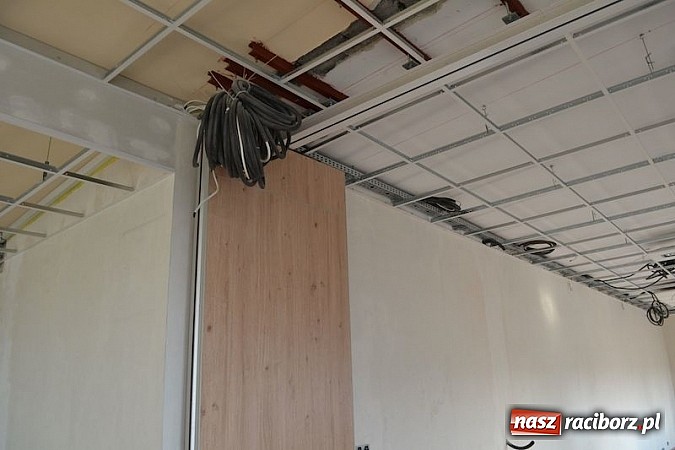 Zdjęcie w galerii na portalu naszraciborz.pl: Remont MOKSiR w Kuźni Raciborskiej dobiega końca     wiadomości z regionu