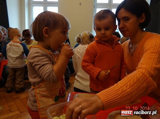 Zdjęcie w galerii na portalu naszraciborz.pl: Jesienne zajęcia w Fiku-miku wiadomości z regionu
