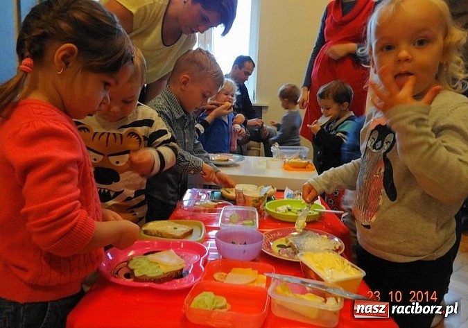 Zdjęcie w galerii na portalu naszraciborz.pl: Jesienne zajęcia w Fiku-miku wiadomości z regionu