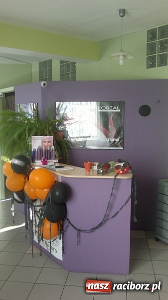 Zdjęcie w galerii na portalu naszraciborz.pl: Chcesz coś zmienić w swoim życiu? Zacznij od włos&oacute;w wiadomości z regionu