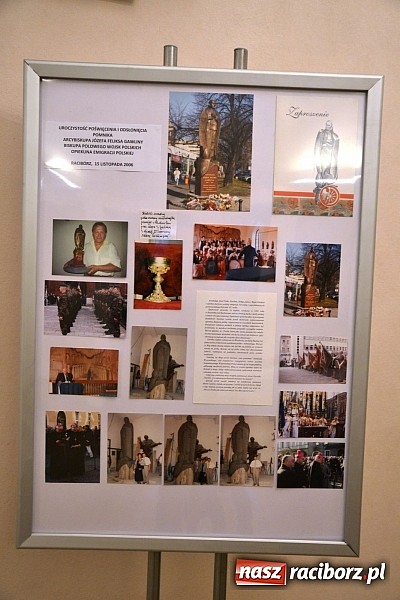 Zdjęcie w galerii na portalu naszraciborz.pl: Biografia biskupa Józefa Gawliny - wykład na zamku wiadomości z regionu