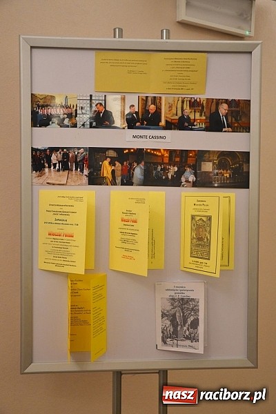 Zdjęcie w galerii na portalu naszraciborz.pl: Biografia biskupa Józefa Gawliny - wykład na zamku wiadomości z regionu