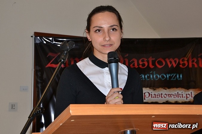 Zdjęcie w galerii na portalu naszraciborz.pl: Biografia biskupa Józefa Gawliny - wykład na zamku wiadomości z regionu