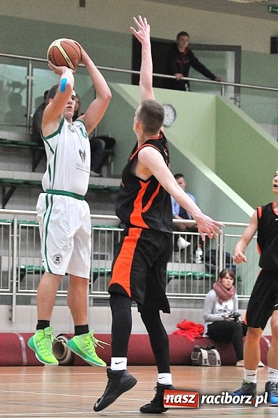 Zdjęcie w galerii na portalu naszraciborz.pl: Jaworzno wywiozło dwa punkty z Raciborza wiadomości z regionu