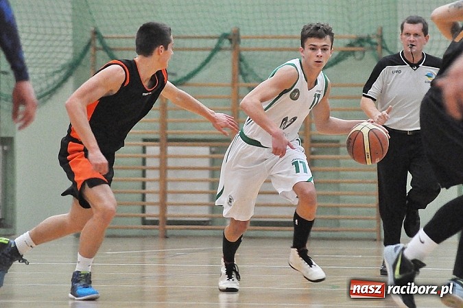 Zdjęcie w galerii na portalu naszraciborz.pl: Jaworzno wywiozło dwa punkty z Raciborza wiadomości z regionu