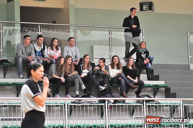 Zdjęcie w galerii na portalu naszraciborz.pl: Jaworzno wywiozło dwa punkty z Raciborza wiadomości z regionu