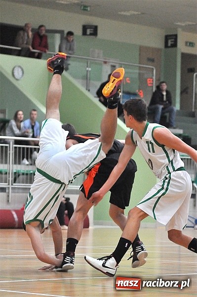 Zdjęcie w galerii na portalu naszraciborz.pl: Jaworzno wywiozło dwa punkty z Raciborza wiadomości z regionu