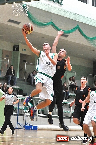 Zdjęcie w galerii na portalu naszraciborz.pl: Jaworzno wywiozło dwa punkty z Raciborza wiadomości z regionu