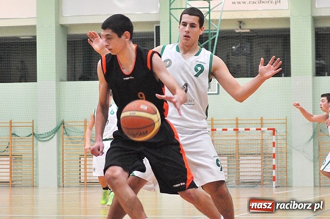 Zdjęcie w galerii na portalu naszraciborz.pl: Jaworzno wywiozło dwa punkty z Raciborza wiadomości z regionu