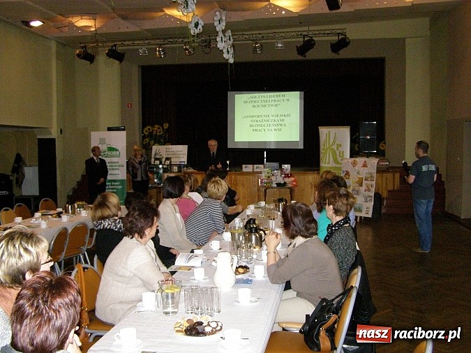 Zdjęcie w galerii na portalu naszraciborz.pl: W Krzanowicach wybrano najlepszą gospodynię i sołtysa wiadomości z regionu