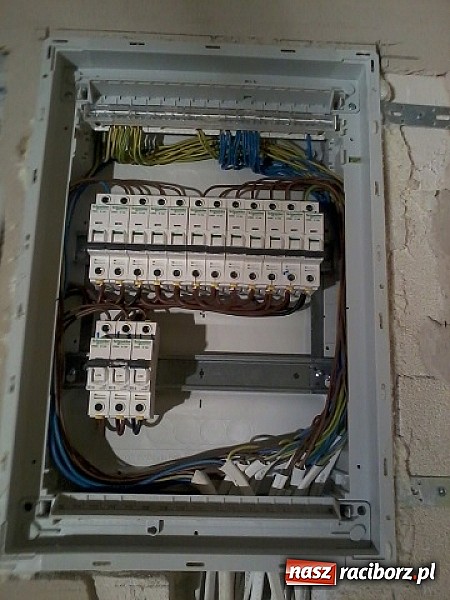 Zdjęcie w galerii na portalu naszraciborz.pl: Eltech-System gwarantuje fachowe wykonanie instalacji elektrycznych w uczciwej cenie! wiadomości z regionu