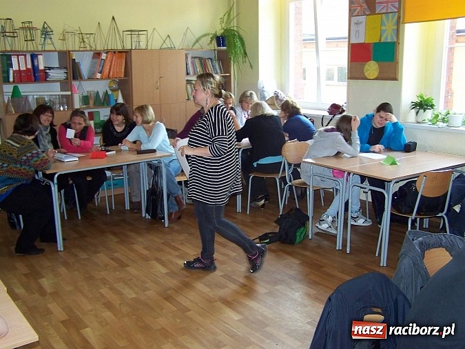 Zdjęcie w galerii na portalu naszraciborz.pl: W Gimnazjum nr 5 szykują noc tolerancji wiadomości z regionu