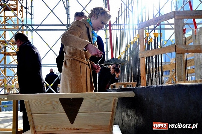 Zdjęcie w galerii na portalu naszraciborz.pl: Opole - wmurowanie kamienia węgielnego wiadomości z regionu