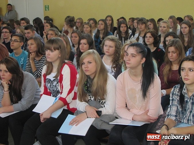 Zdjęcie w galerii na portalu naszraciborz.pl: Chroń się przed rakiem! Wykład w Zespole Szkół Mechanicznych  wiadomości z regionu