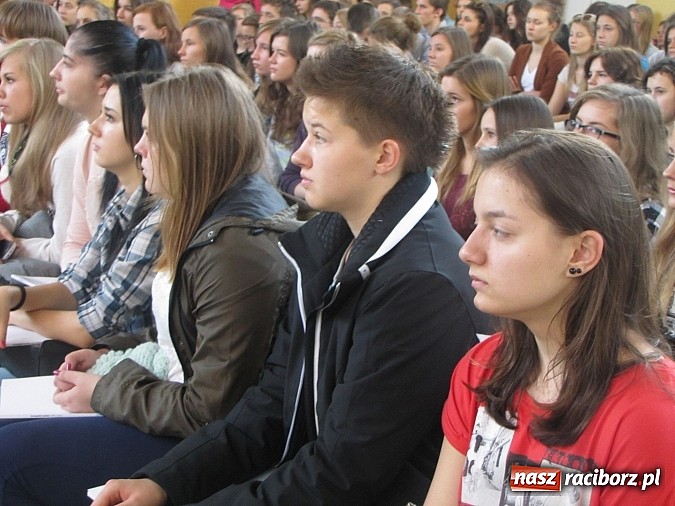 Zdjęcie w galerii na portalu naszraciborz.pl: Chroń się przed rakiem! Wykład w Zespole Szkół Mechanicznych  wiadomości z regionu