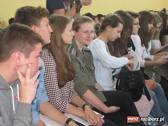 Zdjęcie w galerii na portalu naszraciborz.pl: Chroń się przed rakiem! Wykład w Zespole Szkół Mechanicznych  wiadomości z regionu