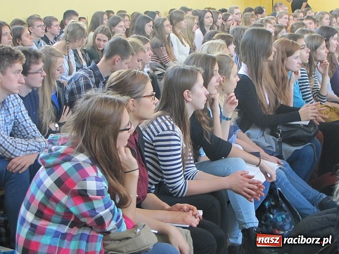 Zdjęcie w galerii na portalu naszraciborz.pl: Chroń się przed rakiem! Wykład w Zespole Szkół Mechanicznych  wiadomości z regionu