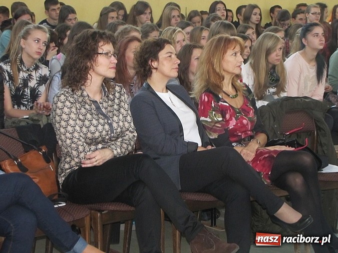 Zdjęcie w galerii na portalu naszraciborz.pl: Chroń się przed rakiem! Wykład w Zespole Szkół Mechanicznych  wiadomości z regionu