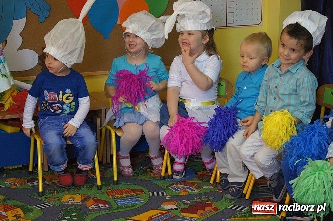 Zdjęcie w galerii na portalu naszraciborz.pl: Dzieci z Nędzy oficjalnie pasowane na przedszkolaka wiadomości z regionu