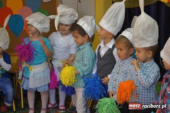Zdjęcie w galerii na portalu naszraciborz.pl: Dzieci z Nędzy oficjalnie pasowane na przedszkolaka wiadomości z regionu