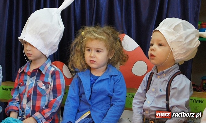 Zdjęcie w galerii na portalu naszraciborz.pl: Dzieci z Nędzy oficjalnie pasowane na przedszkolaka wiadomości z regionu