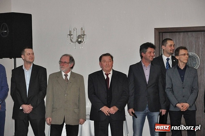 Zdjęcie w galerii na portalu naszraciborz.pl: Dawid Wacławczyk wyłożył karty na stół. Dostało się prezydentowi z miss Pakistanu w tle wiadomości z regionu