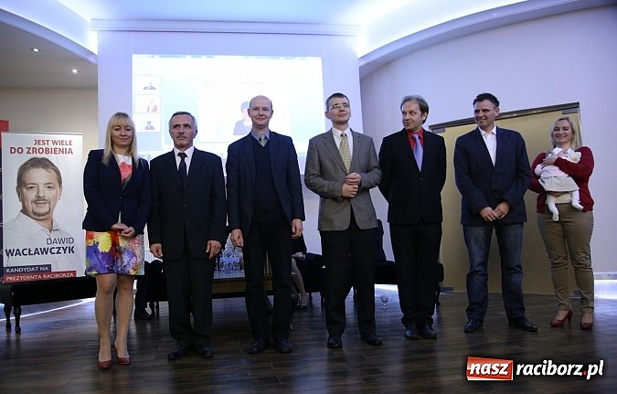 Zdjęcie w galerii na portalu naszraciborz.pl: Dawid Wacławczyk wyłożył karty na stół. Dostało się prezydentowi z miss Pakistanu w tle wiadomości z regionu