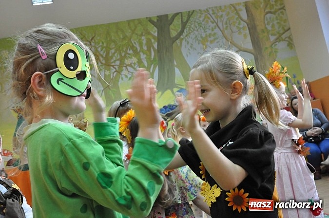 Zdjęcie w galerii na portalu naszraciborz.pl: Jesienne zajęcia integracyjne w brzeskim przedszkolu wiadomości z regionu