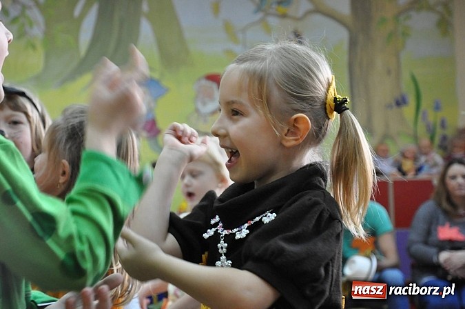 Zdjęcie w galerii na portalu naszraciborz.pl: Jesienne zajęcia integracyjne w brzeskim przedszkolu wiadomości z regionu