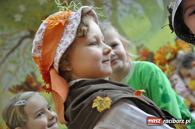 Zdjęcie w galerii na portalu naszraciborz.pl: Jesienne zajęcia integracyjne w brzeskim przedszkolu wiadomości z regionu