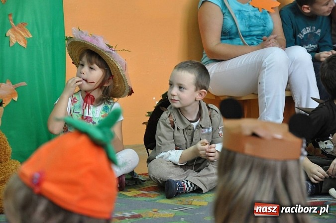 Zdjęcie w galerii na portalu naszraciborz.pl: Jesienne zajęcia integracyjne w brzeskim przedszkolu wiadomości z regionu