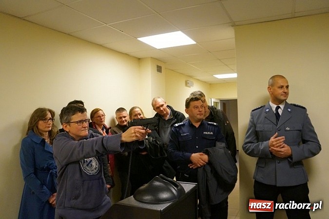 Zdjęcie w galerii na portalu naszraciborz.pl: Berlińscy policjanci w komendzie w Raciborzu  wiadomości z regionu