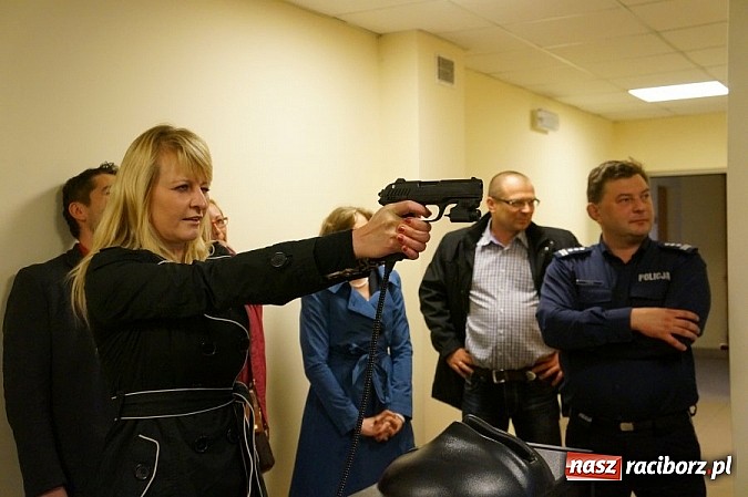 Zdjęcie w galerii na portalu naszraciborz.pl: Berlińscy policjanci w komendzie w Raciborzu  wiadomości z regionu